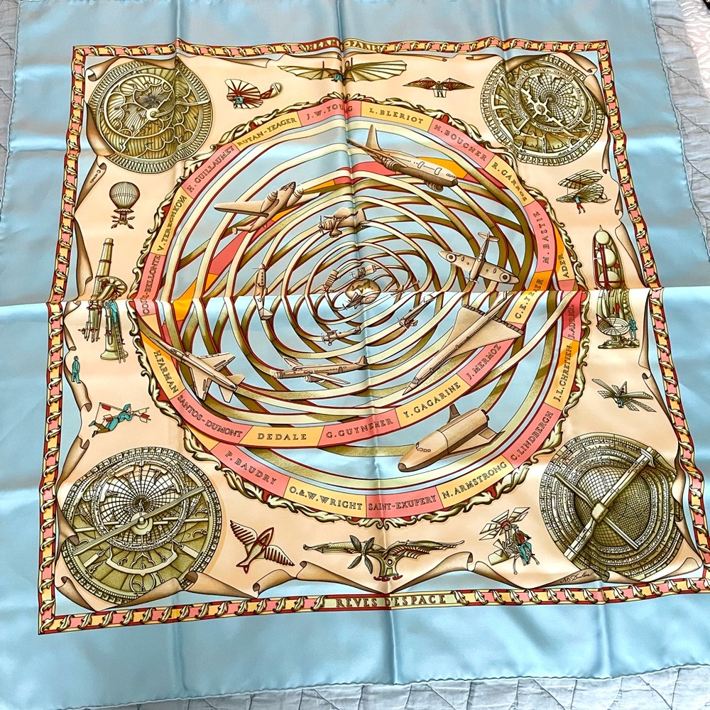 Hermès Scarf